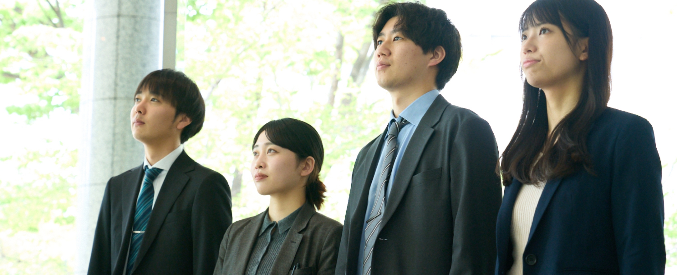 4人の社員